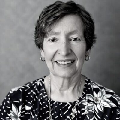Barbara Katz BW Headshot 400x400 1.jpg