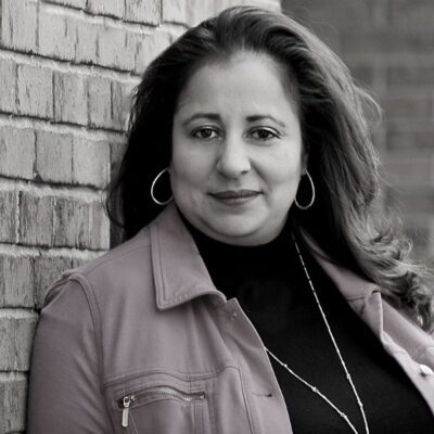 Julie DeLucca BW Headshot 400x400 1.jpg