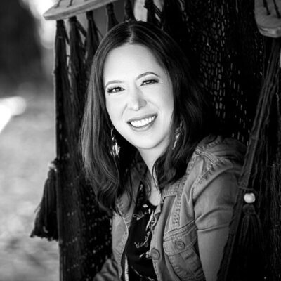 Lisa Sakai BW Headshot 400x400 1.jpg