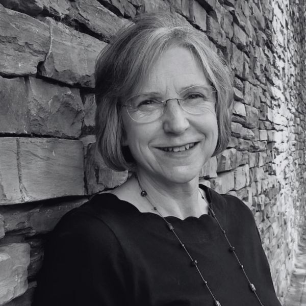 kate wells bw headshot